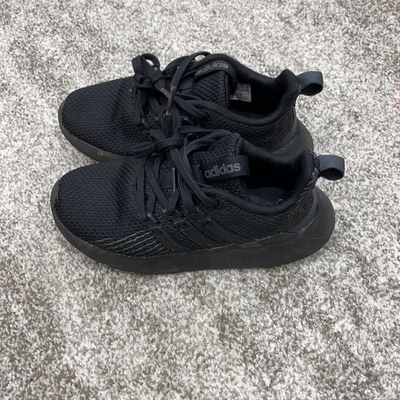 Adidas sneakers - Picture 3 of 7